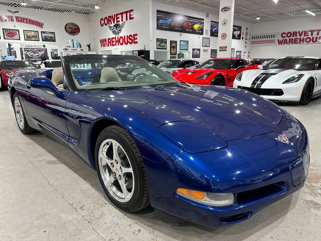 Used 2004 Chevrolet Corvette Convertible w/ Preferred Equipment Group RWD image 28