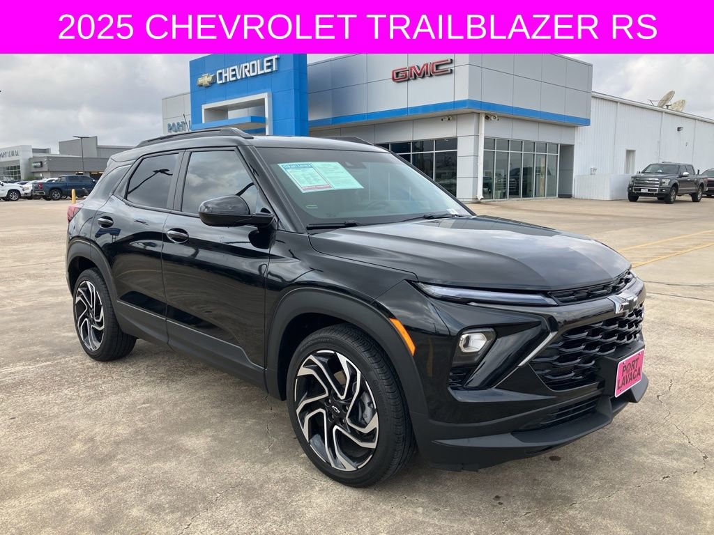 Used 2025 Chevrolet TrailBlazer RS w/ Convenience Package image 9