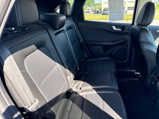 Used 2022 Ford Escape SEL w/ Technology Package AWD/4WD image 14