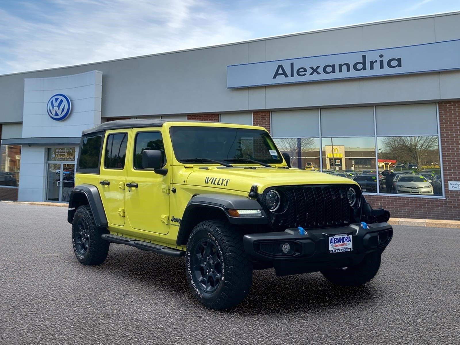 Used 2023 Jeep Wrangler Unlimited w/ Cold Weather Group AWD/4WD video 1