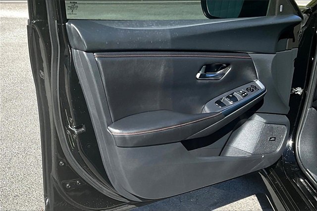 Used 2024 Nissan Sentra SR w/ SR Premium Package image 18