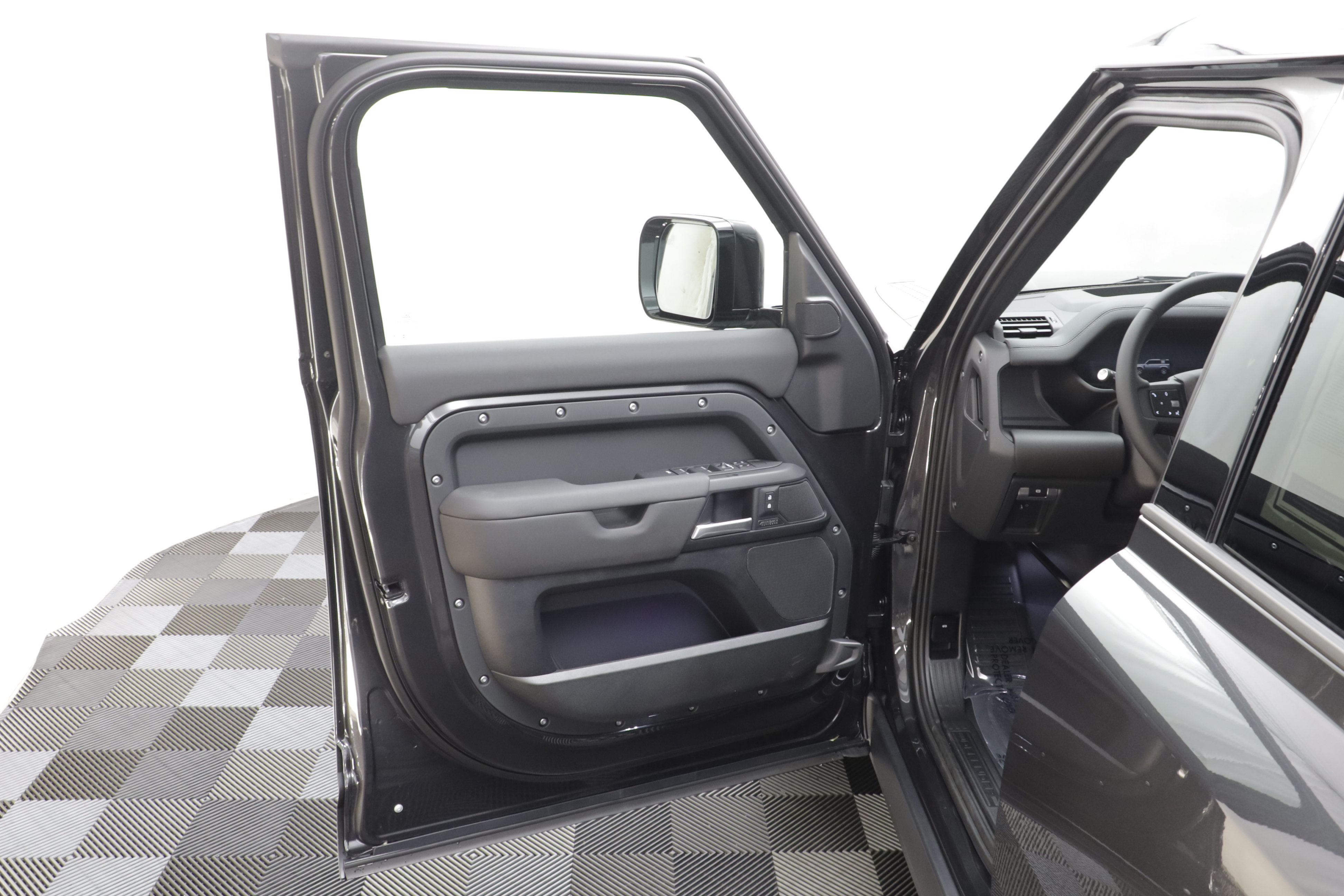 New 2026 Land Rover Defender 110 X-Dynamic SE AWD/4WD image 6