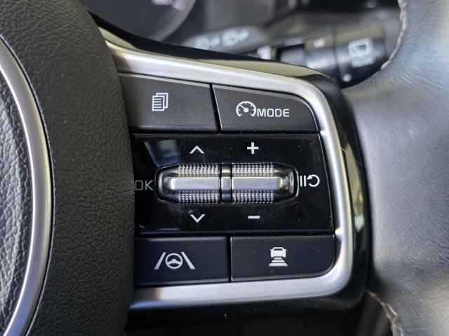 Used 2022 Kia Sorento SX FWD image 30