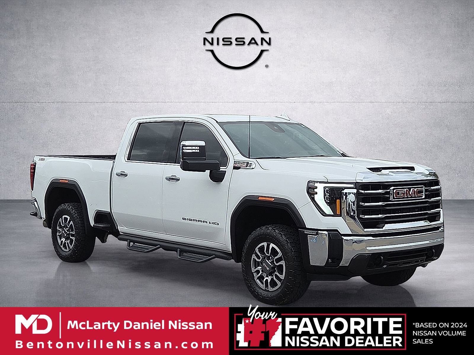 Used 2025 GMC Sierra 2500 SLT AWD/4WD image 1