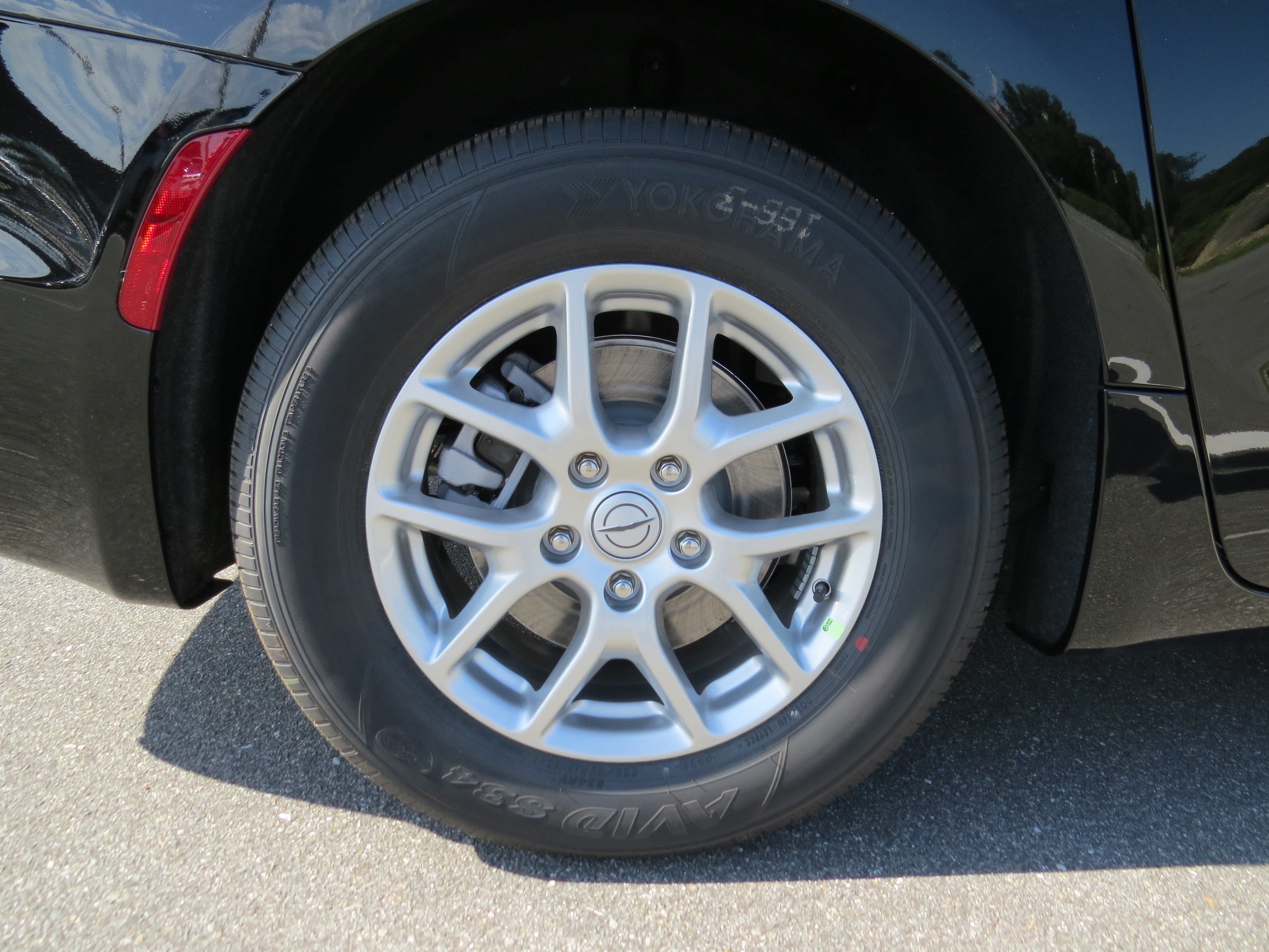 New 2025 Chrysler Voyager LX FWD image 10