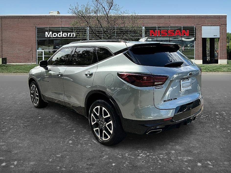Used 2023 Chevrolet Blazer RS AWD/4WD image 3
