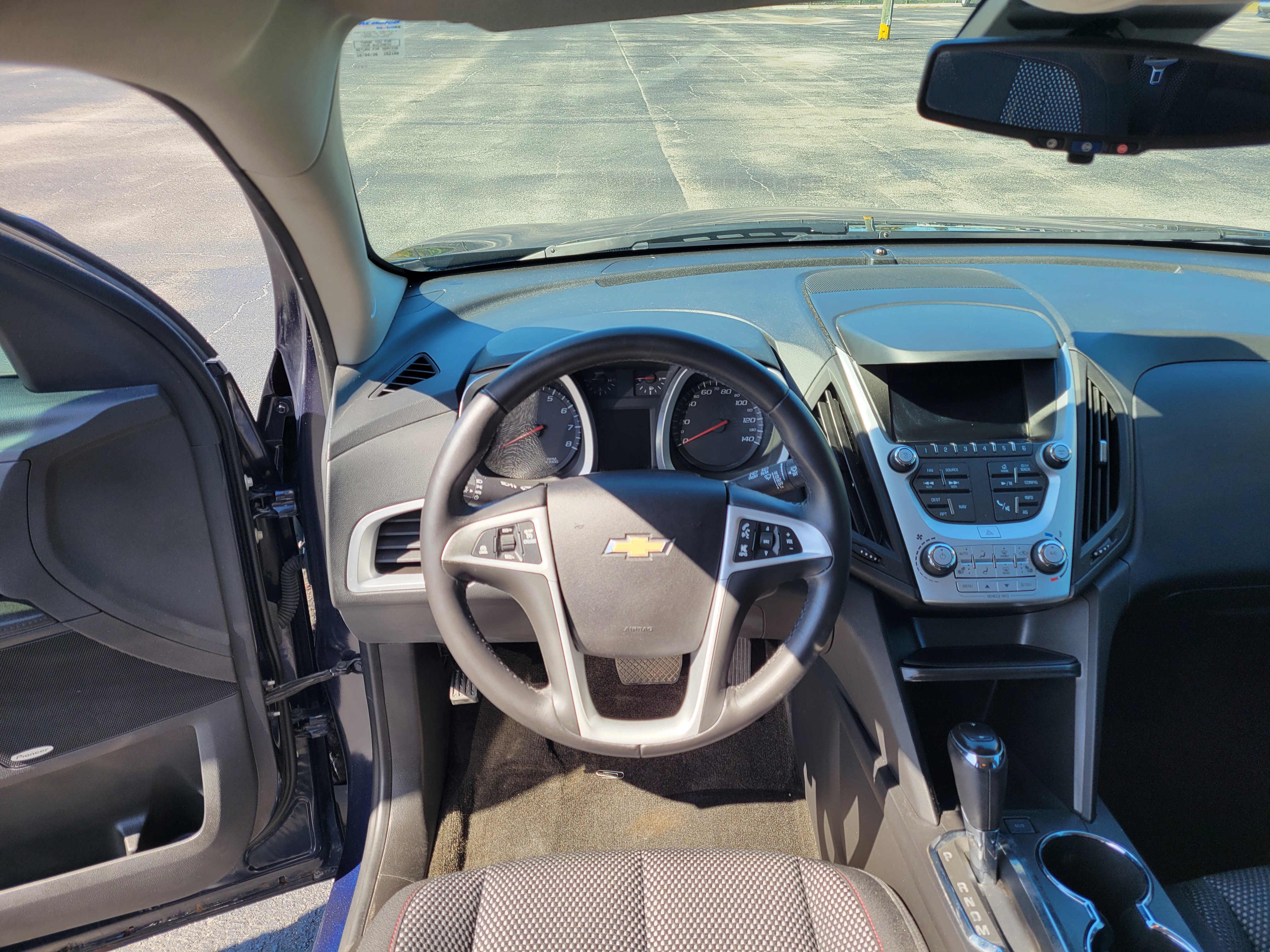 Used 2017 Chevrolet Equinox LT w/ Convenience Package FWD image 13