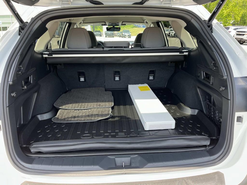 Certified 2025 Subaru Outback Premium w/ Popular Package #1A AWD/4WD image 19