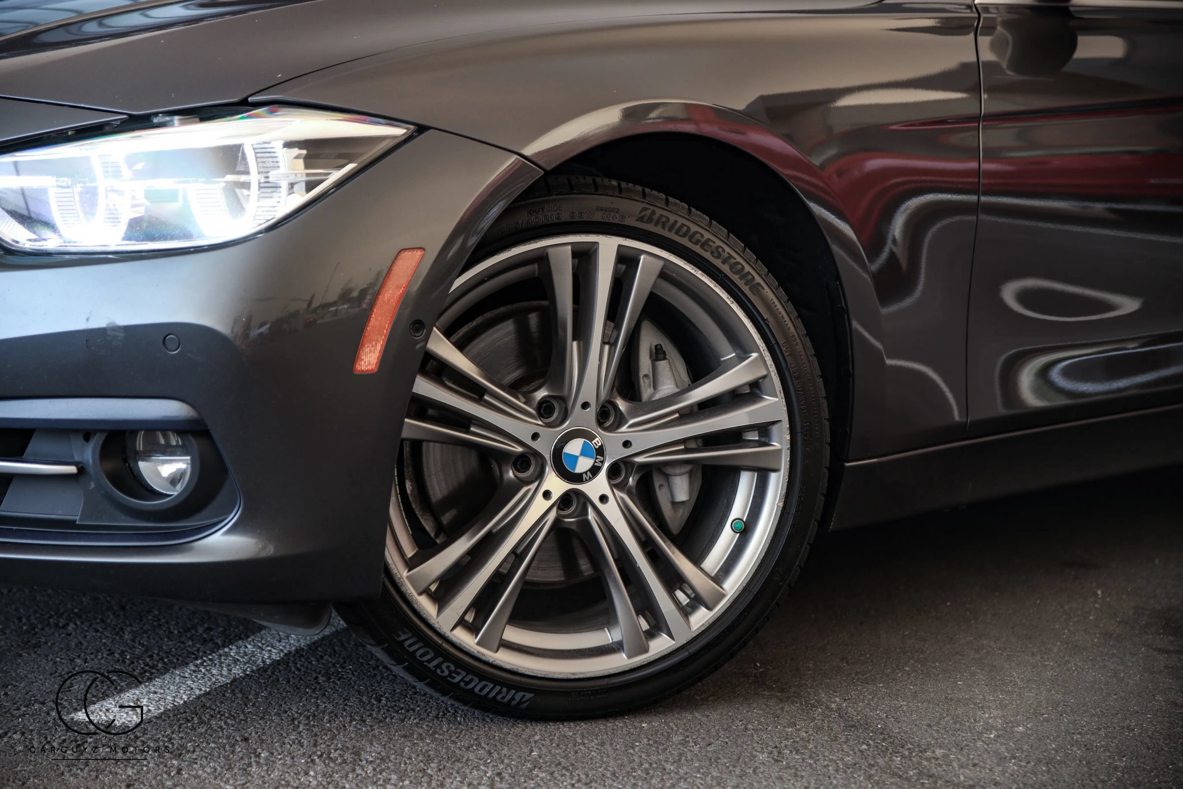 Used 2017 BMW 340i xDrive Sedan AWD/4WD image 6
