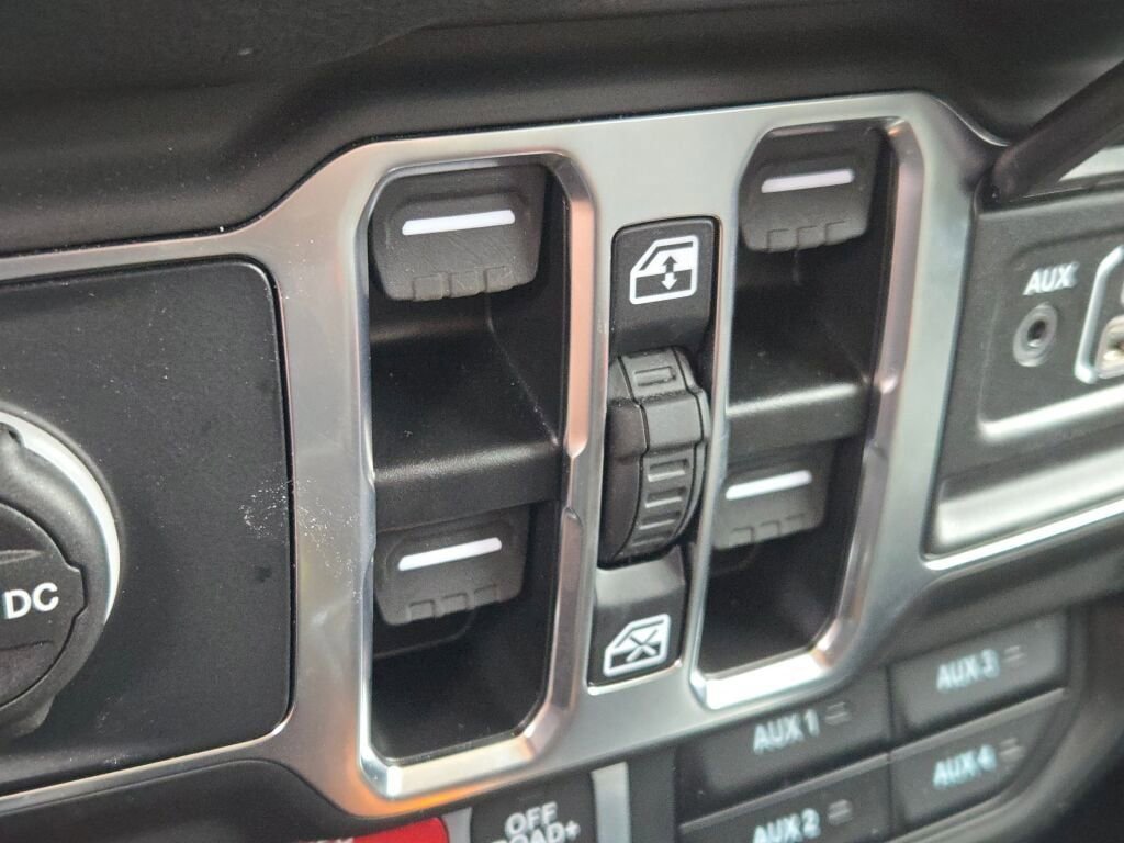 Used 2025 Jeep Wrangler Unlimited Sport S 4xe image 24