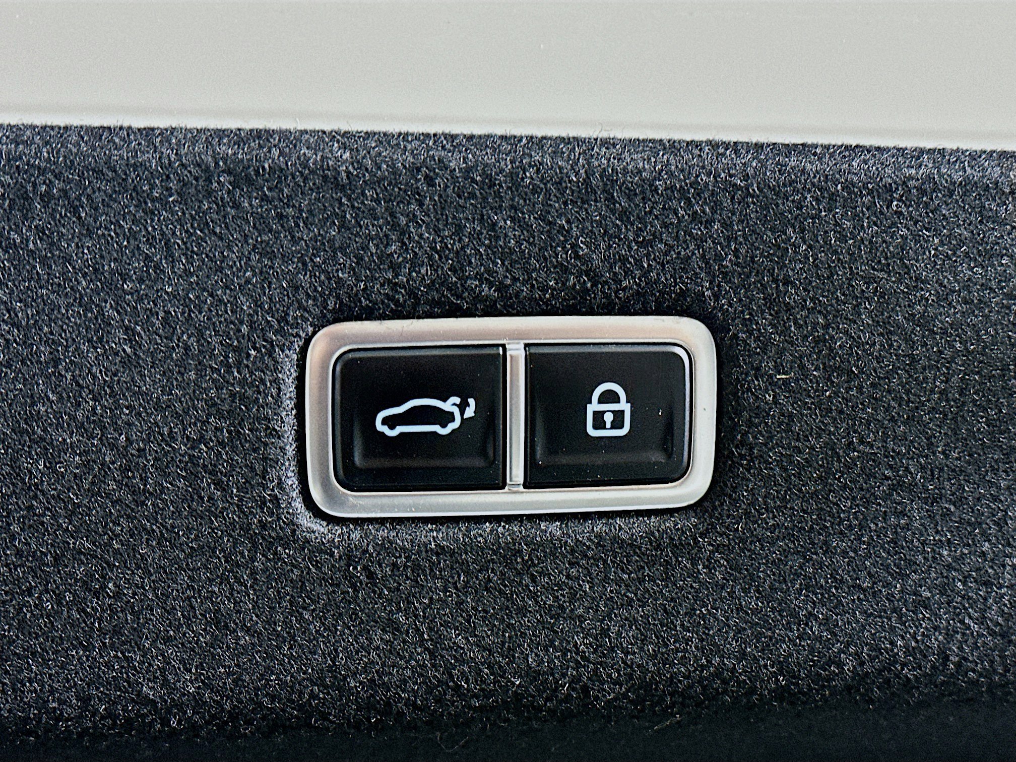 Used 2024 Hyundai Ioniq 6 SE RWD image 30