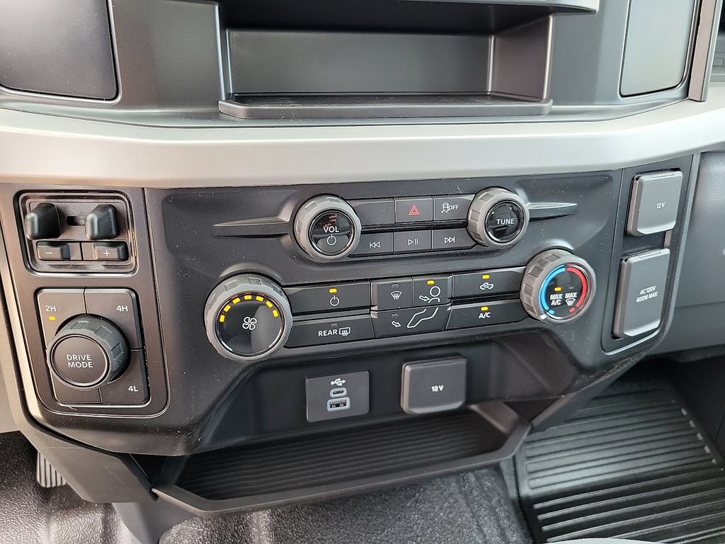 New 2026 Ford F350 XL w/ XL Chrome Package AWD/4WD image 22