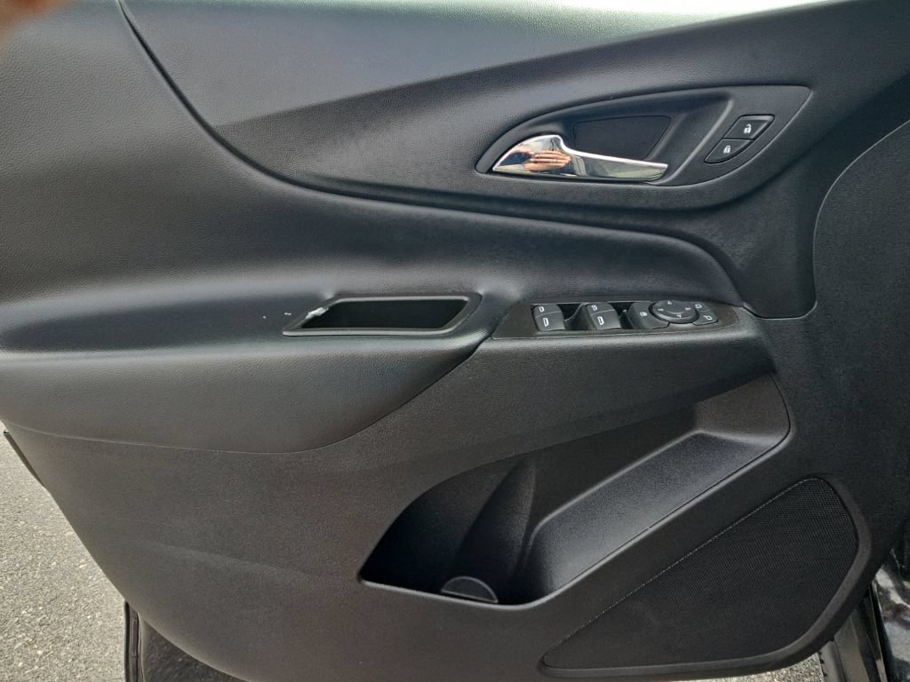 Used 2022 Chevrolet Equinox LT FWD image 23