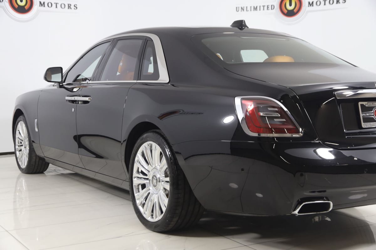 Used 2023 Rolls-Royce Ghost AWD/4WD image 37