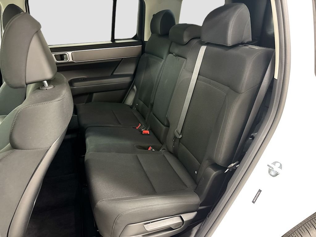 Certified 2026 Hyundai Santa Fe SE AWD/4WD image 11