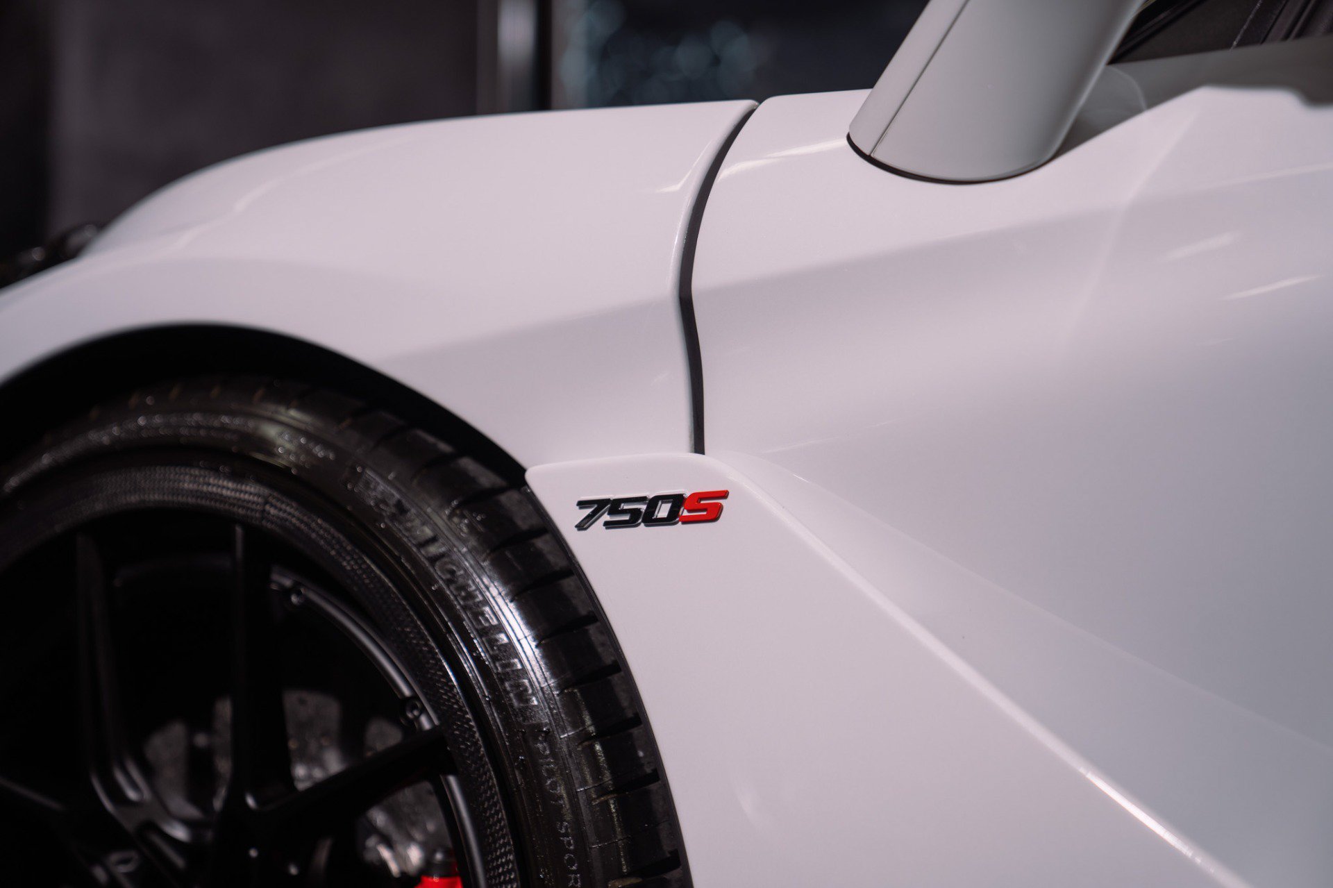 Used 2024 McLaren 750S Spider RWD image 22