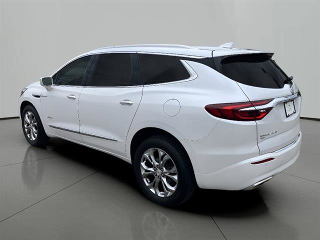 Used 2020 Buick Enclave Avenir w/ Avenir Technology Package AWD/4WD image 3