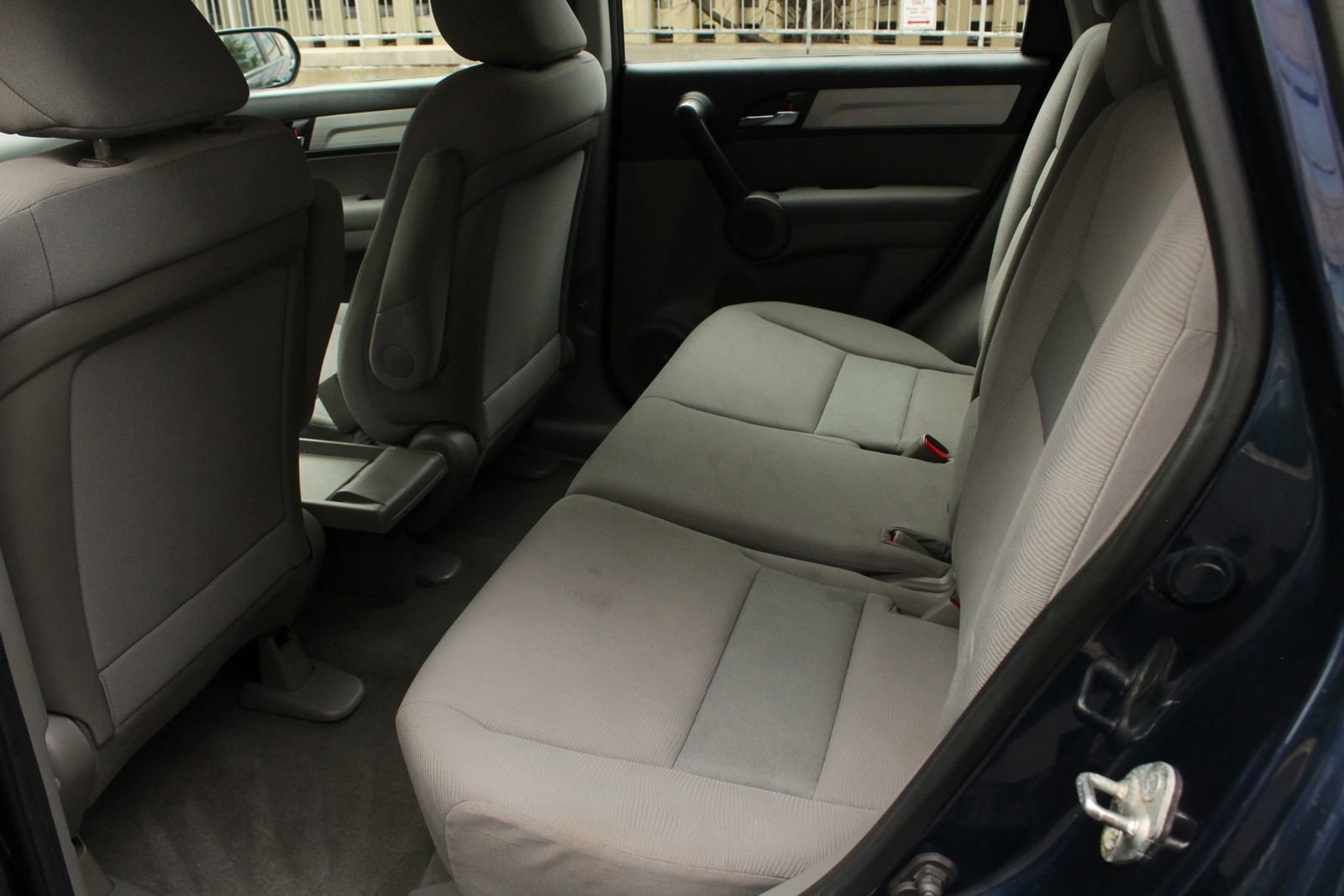 Used 2011 Honda CR-V LX image 19