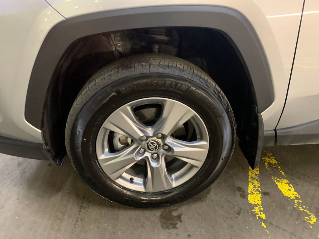 Used 2024 Toyota RAV4 XLE image 33