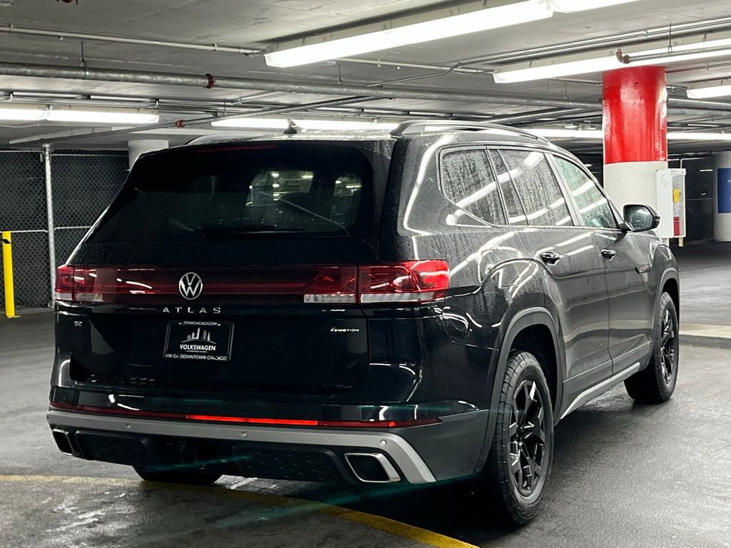 New 2026 Volkswagen Atlas Peak Edition image 6