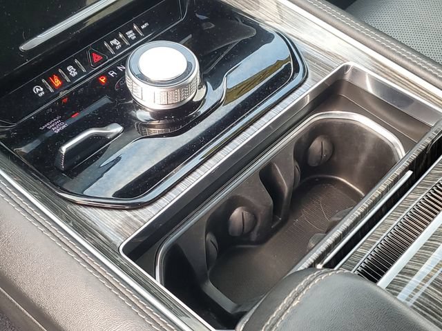 Used 2022 Jeep Wagoneer Series II AWD/4WD image 24