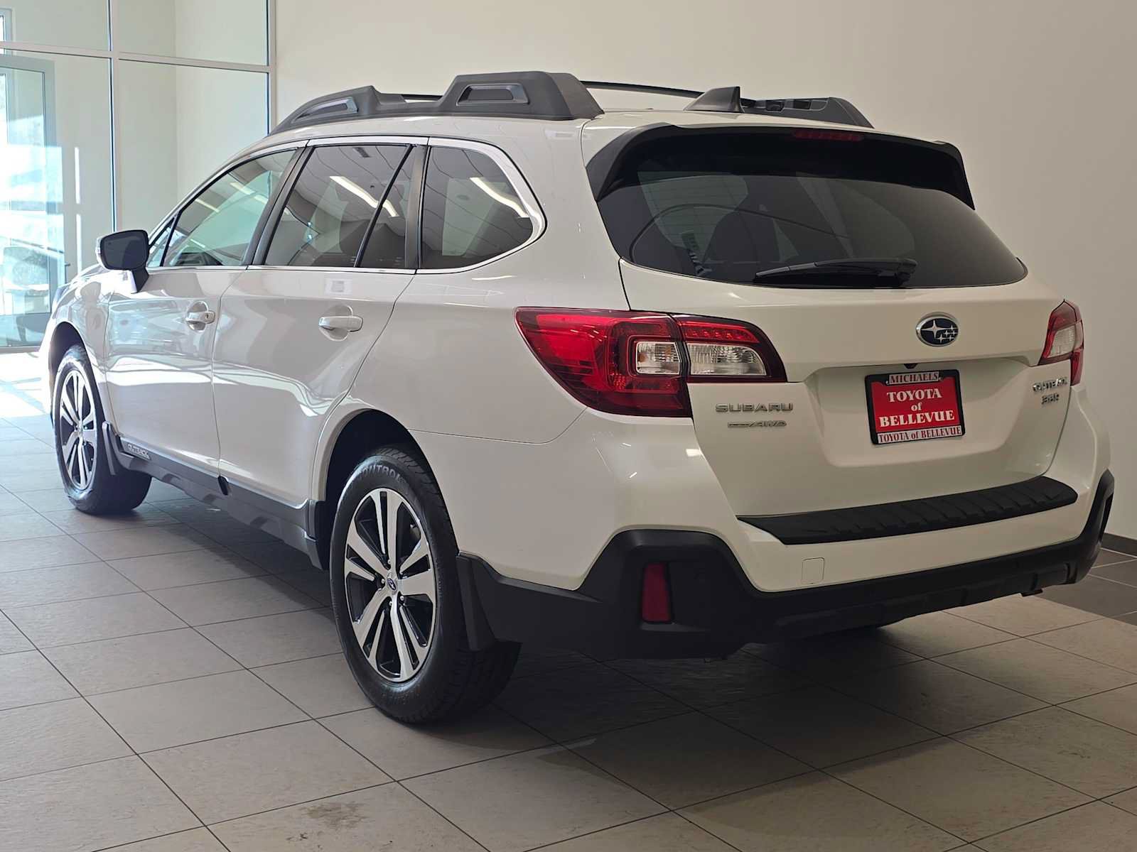 Used 2019 Subaru Outback 3.6R Limited w/ Popular Package #2 AWD/4WD image 4