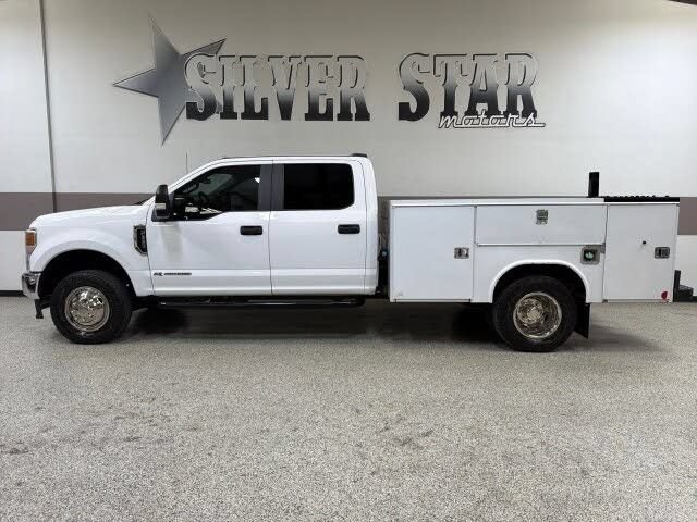 Used 2022 Ford F350 XL w/ Power Equipment Group AWD/4WD image 1