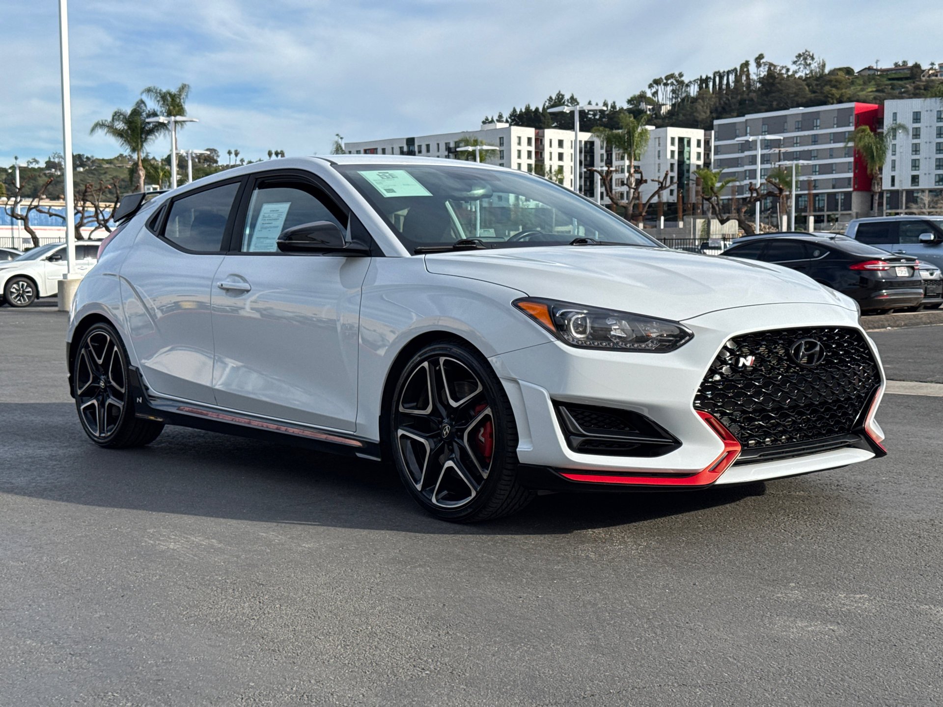 Used 2020 Hyundai Veloster N w/ Performance Package image 4