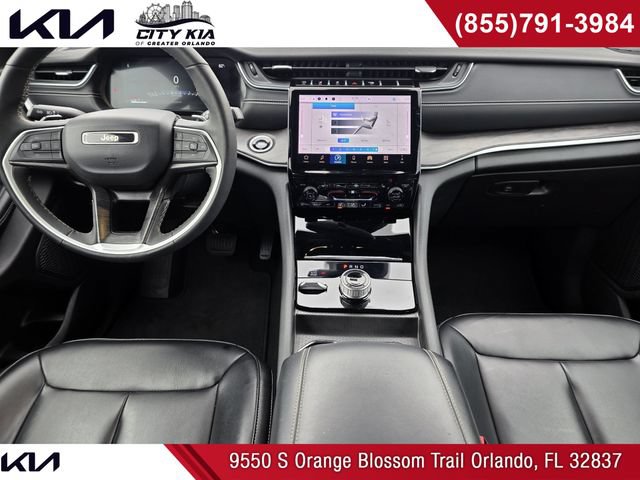 Used 2024 Jeep Grand Cherokee L Limited AWD/4WD image 20
