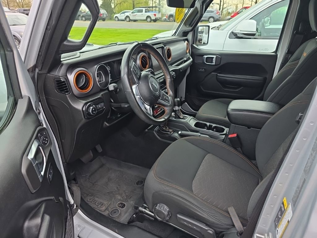 Used 2022 Jeep Gladiator Mojave w/ Trailer Tow Package image 11