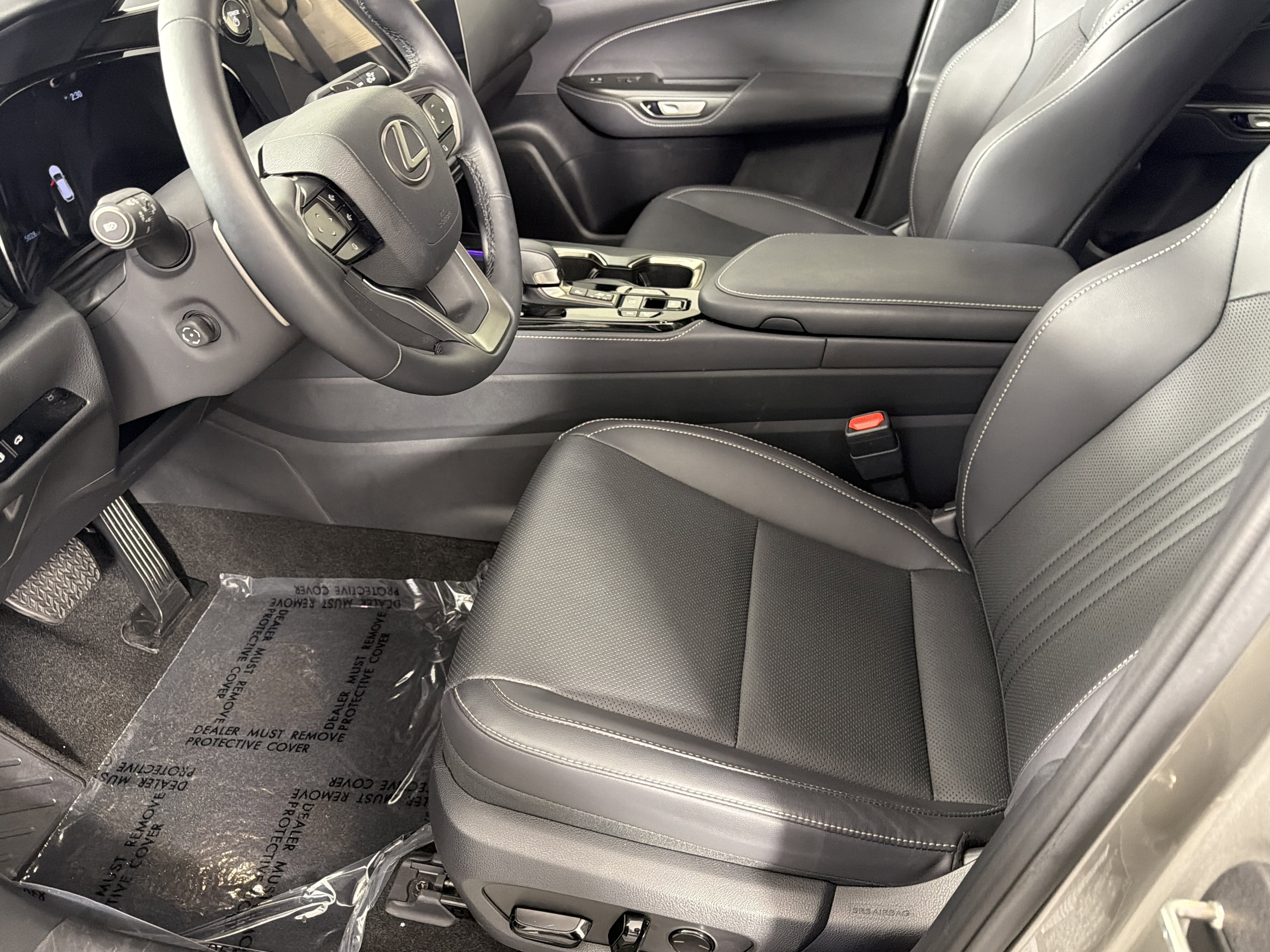 Certified 2025 Lexus NX 350h AWD w/ Accessory Package (2T) image 9