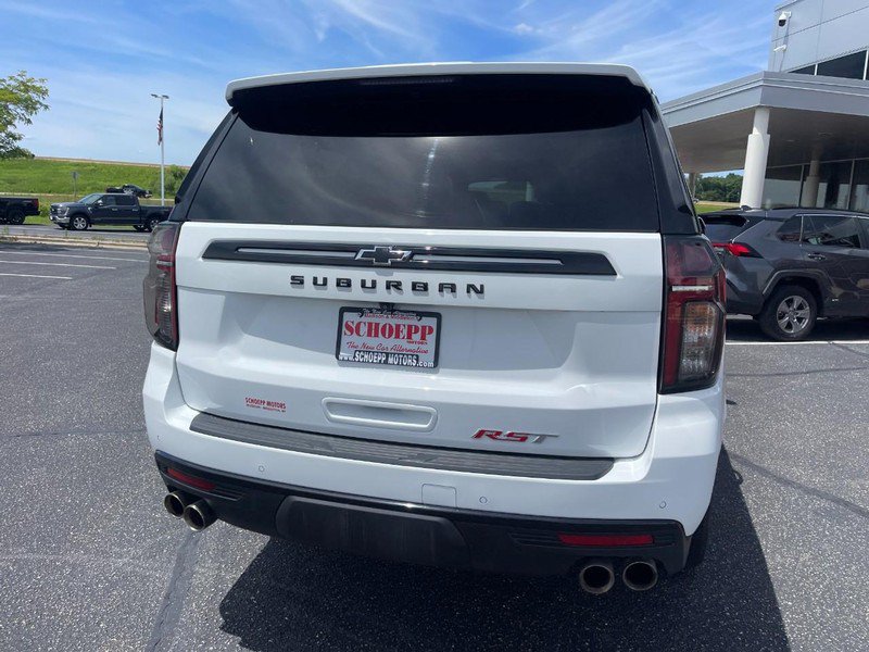 Used 2023 Chevrolet Suburban RST w/ Sport Performance Package AWD/4WD image 4