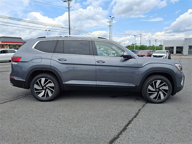 New 2025 Volkswagen Atlas SEL image 10