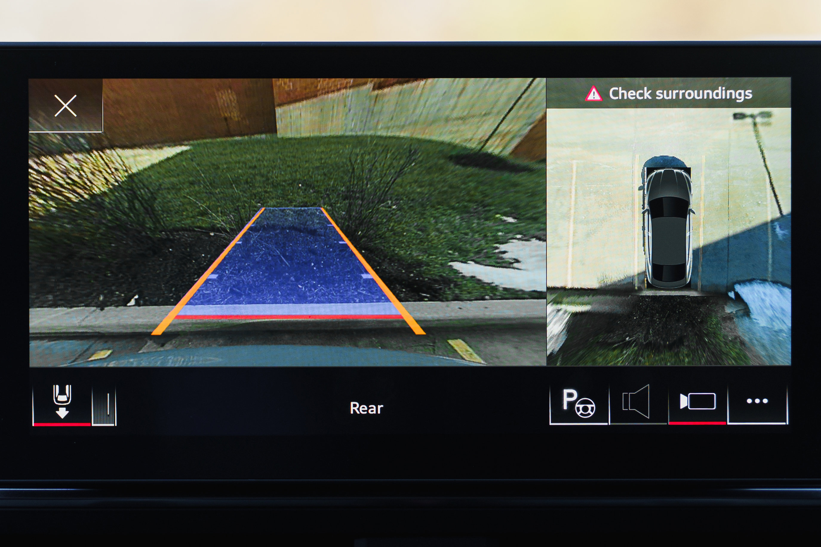 Used 2022 Audi RS 5 Sportback w/ Dynamic Package image 16