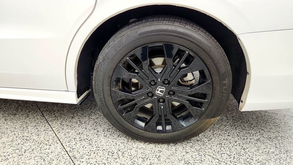 Used 2025 Honda Odyssey Sport-L image 9