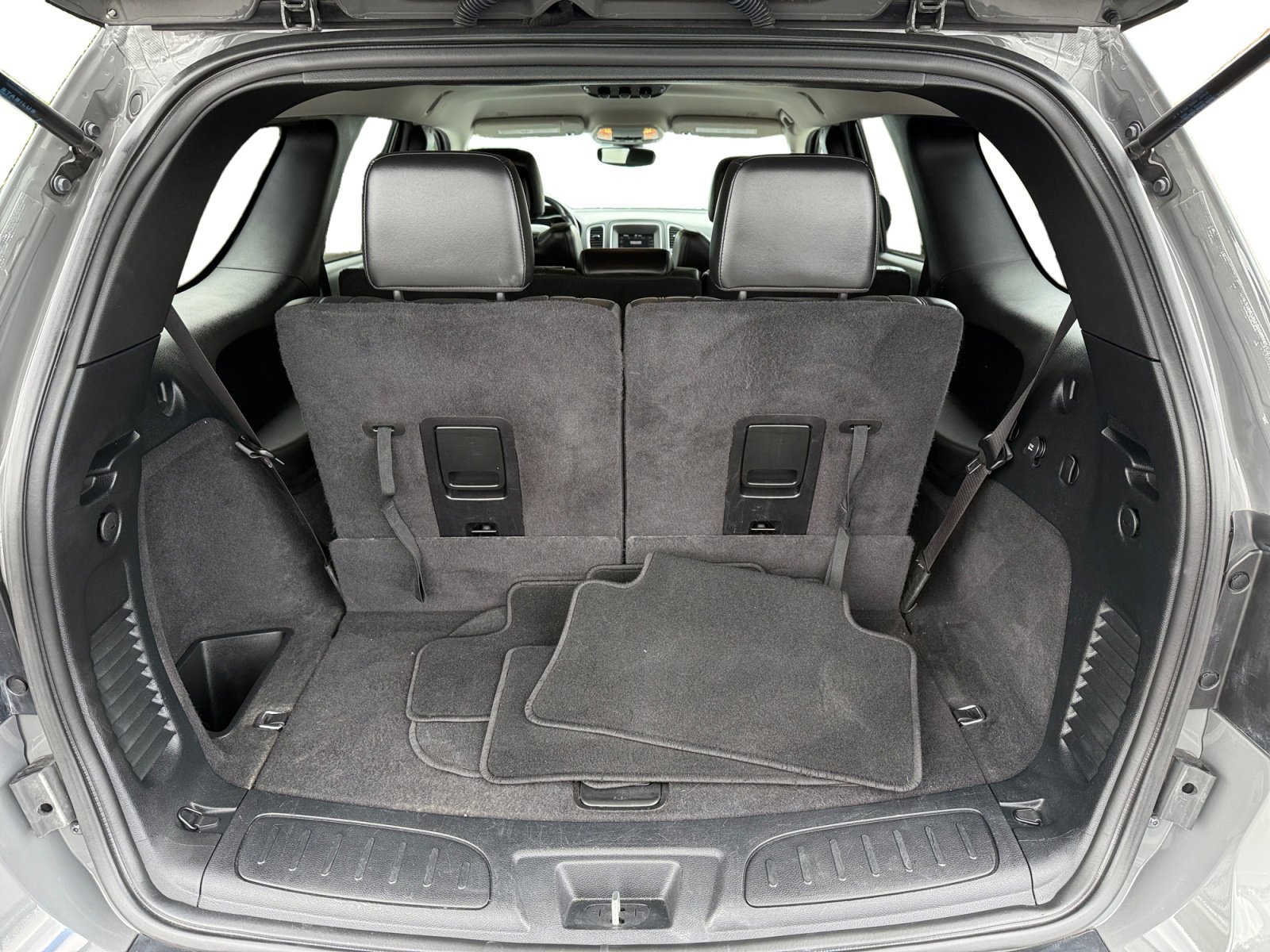 Used 2020 Dodge Durango SXT image 17