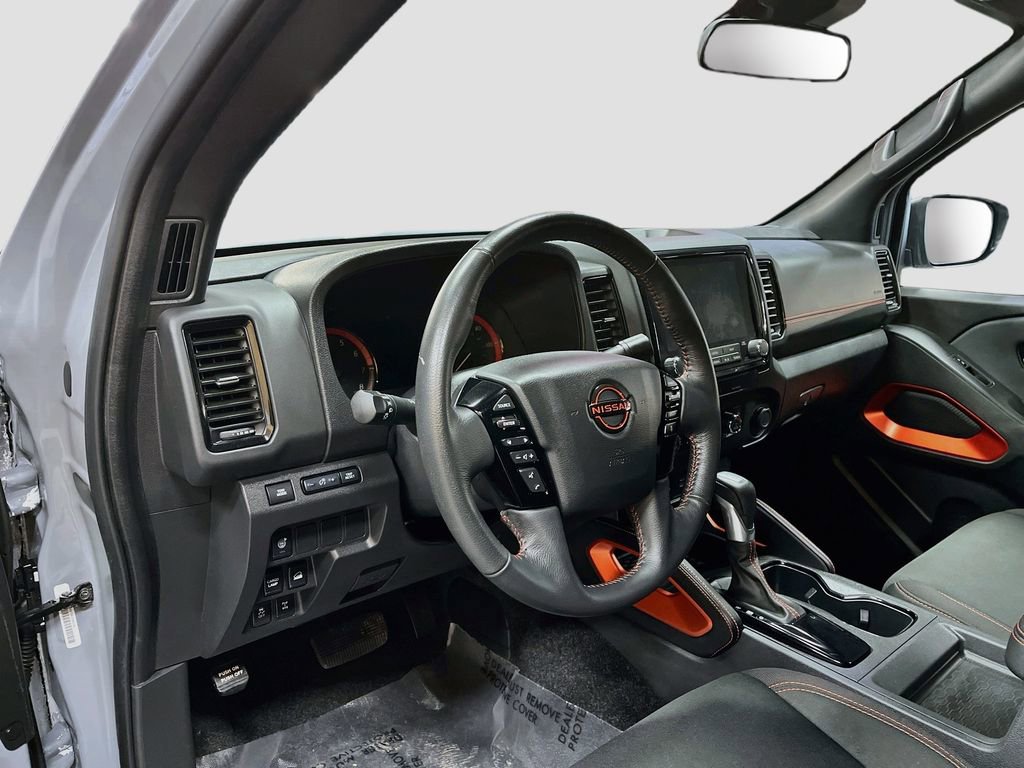 Used 2024 Nissan Frontier PRO-4X w/ Technology Package image 9