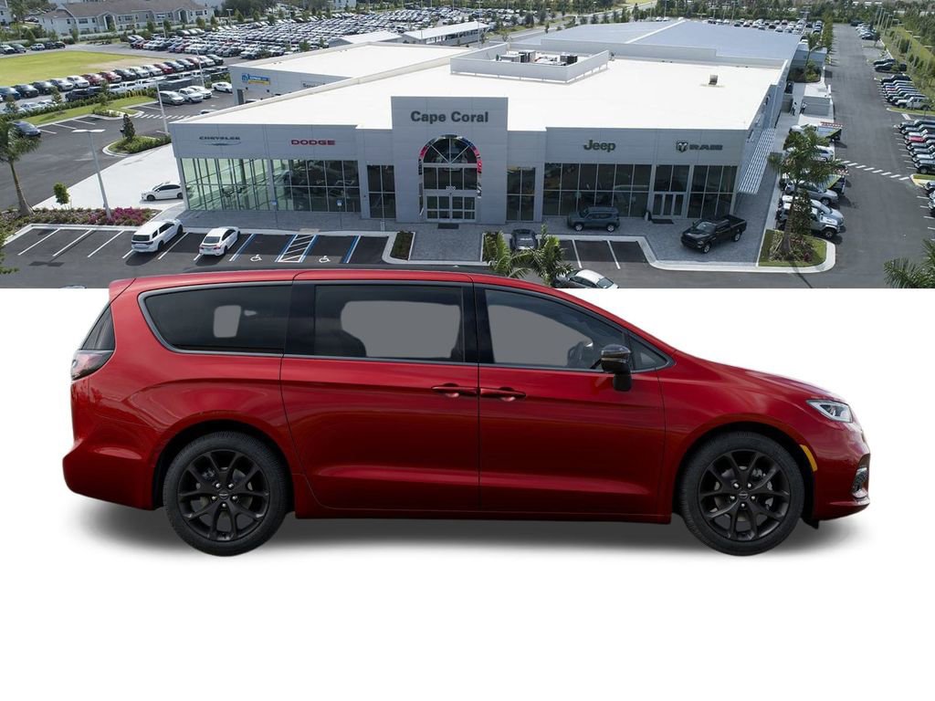 New 2026 Chrysler Pacifica Limited w/ Uconnect Theater Family Group image 22