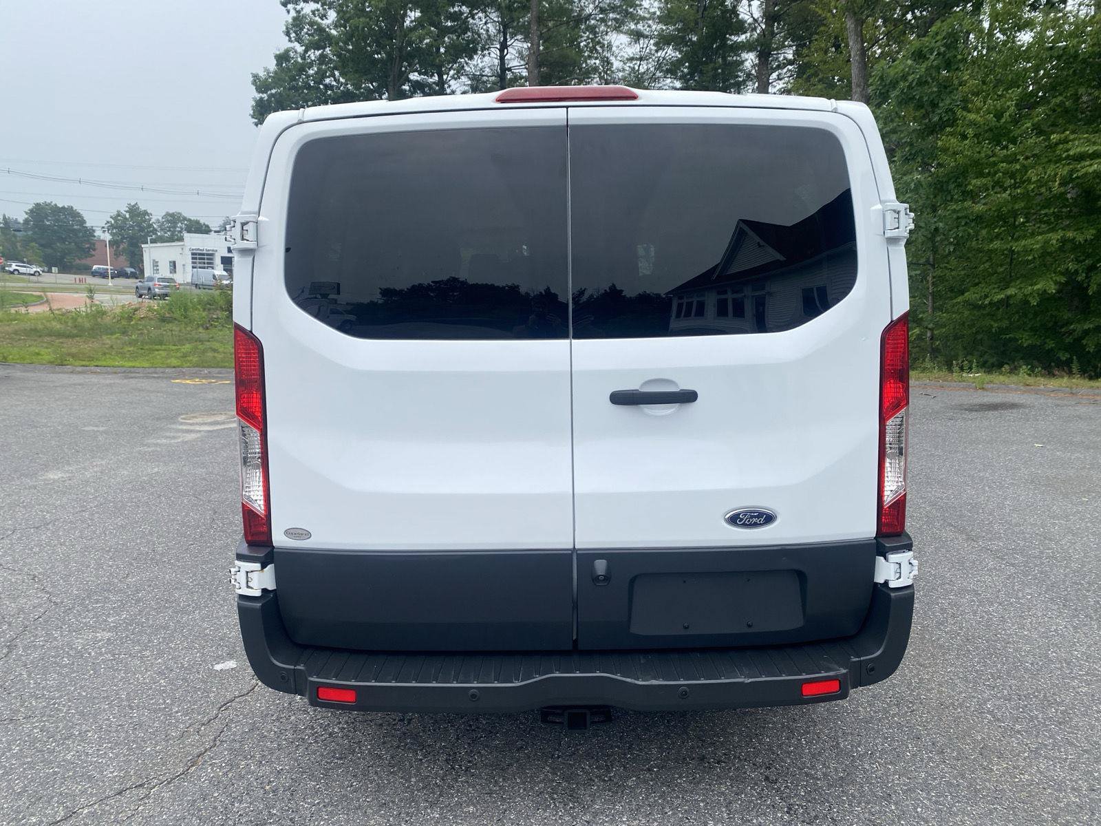 Used 2017 Ford Transit 150 XL RWD image 6