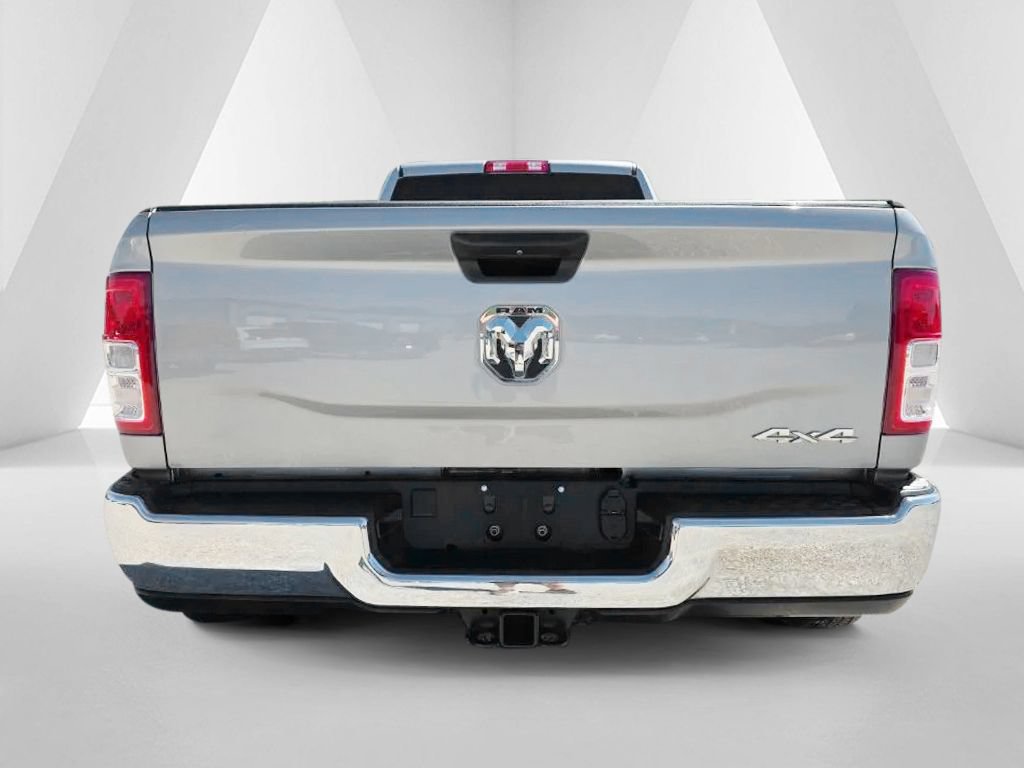 Used 2024 RAM 3500 Tradesman w/ Chrome Appearance Group AWD/4WD image 6