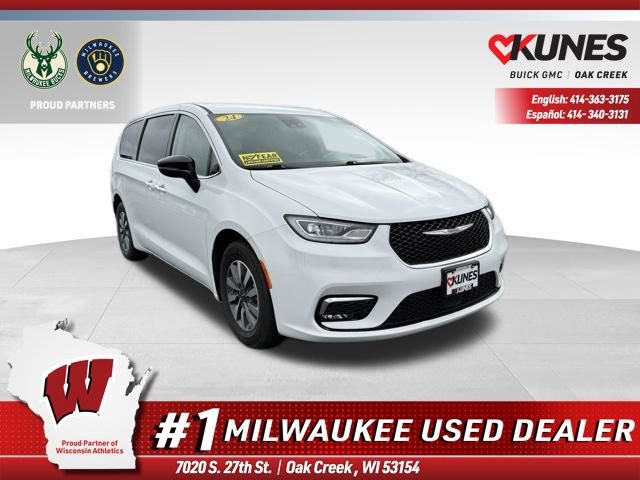 Used 2024 Chrysler Pacifica Limited