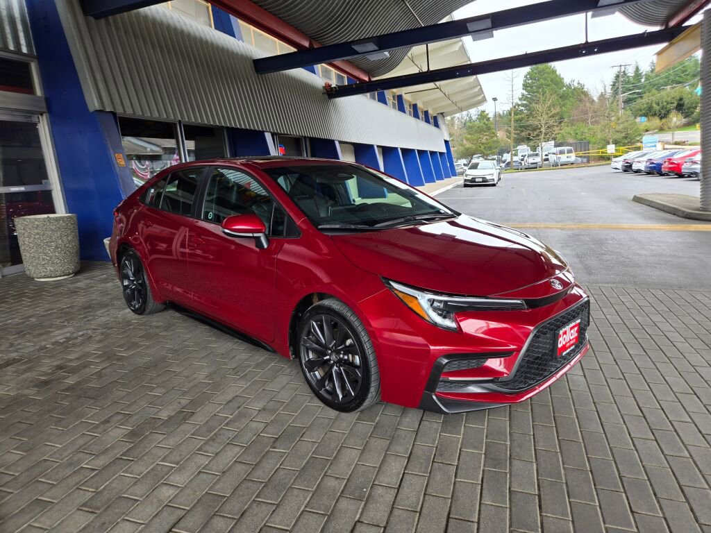 Used 2024 Toyota Corolla XSE image 3