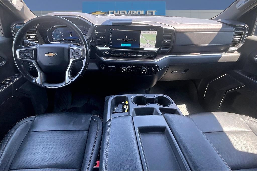 Used 2022 Chevrolet Silverado 1500 LT AWD/4WD image 8