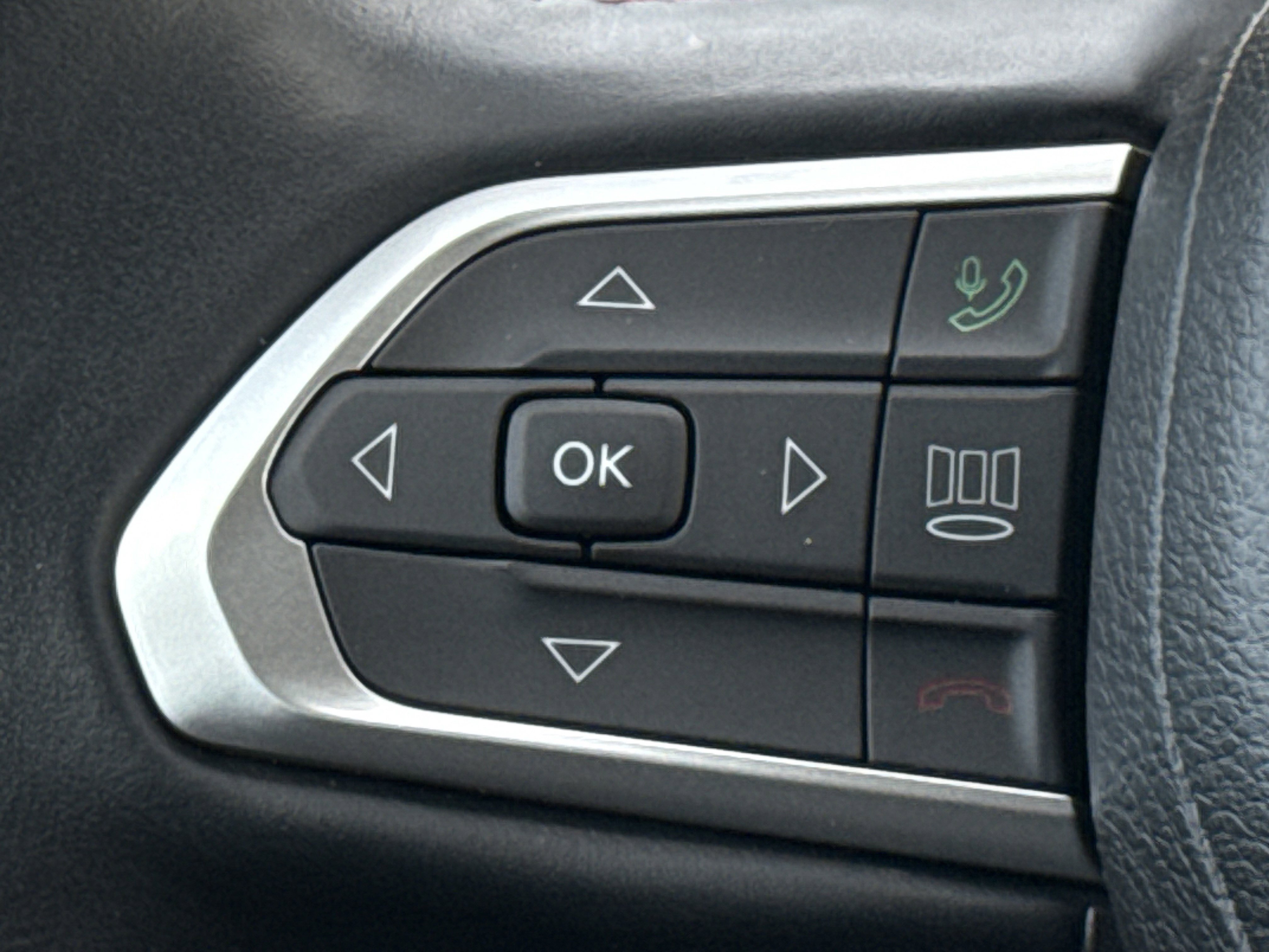 Used 2022 Jeep Compass Trailhawk w/ Trailhawk Elite Group image 19