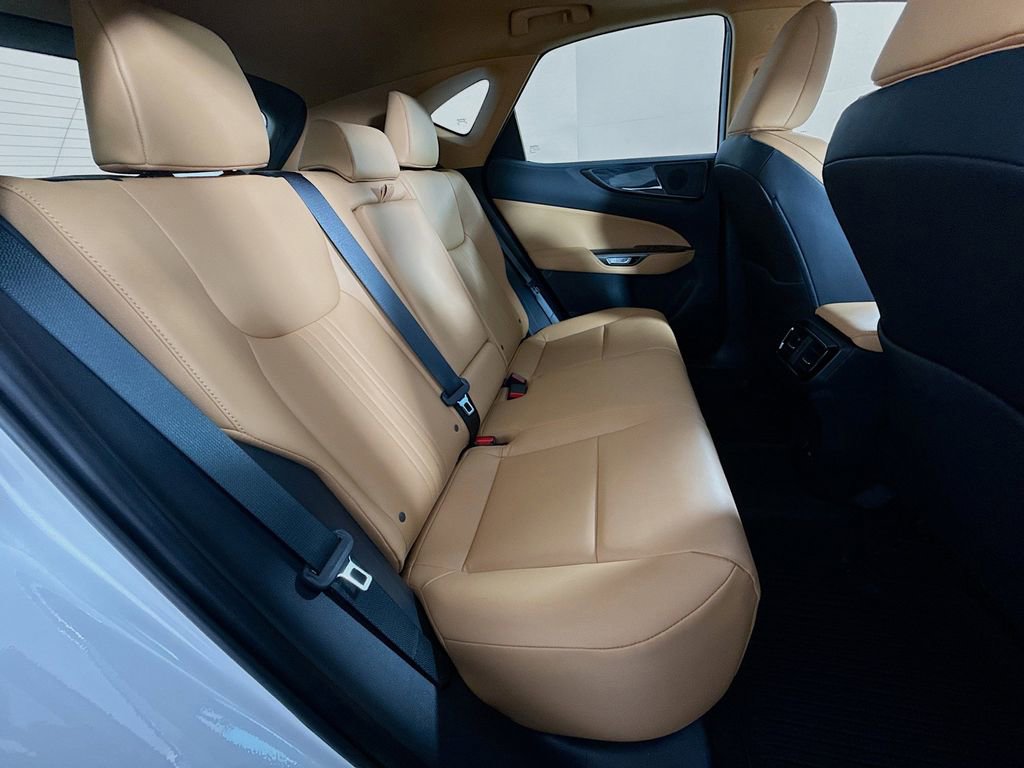 Used 2024 Lexus NX 250 FWD w/ Premium Package image 28