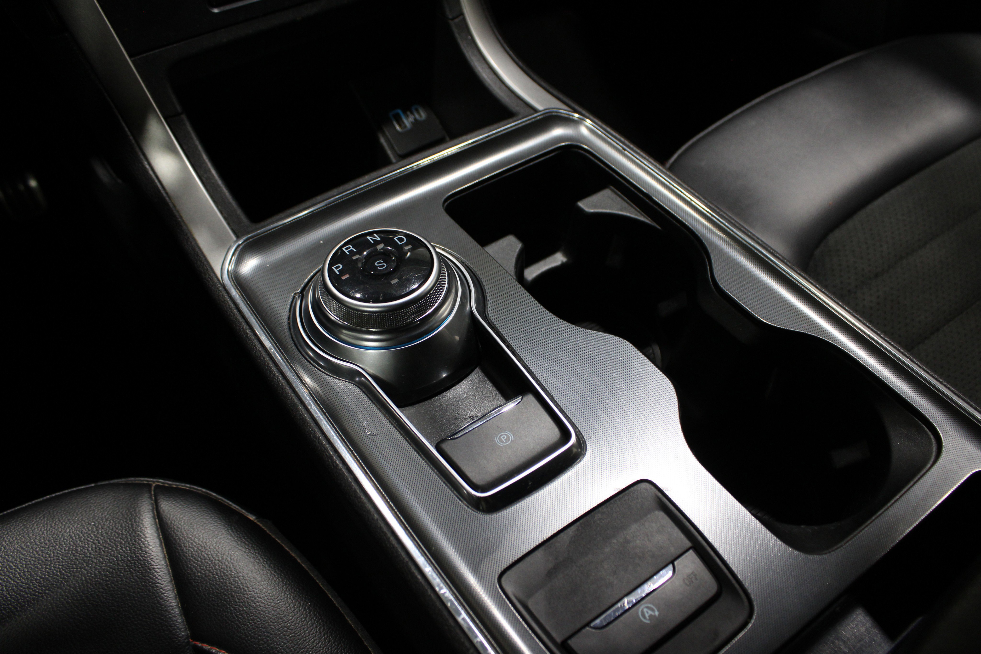 Used 2022 Ford Edge ST-Line image 20