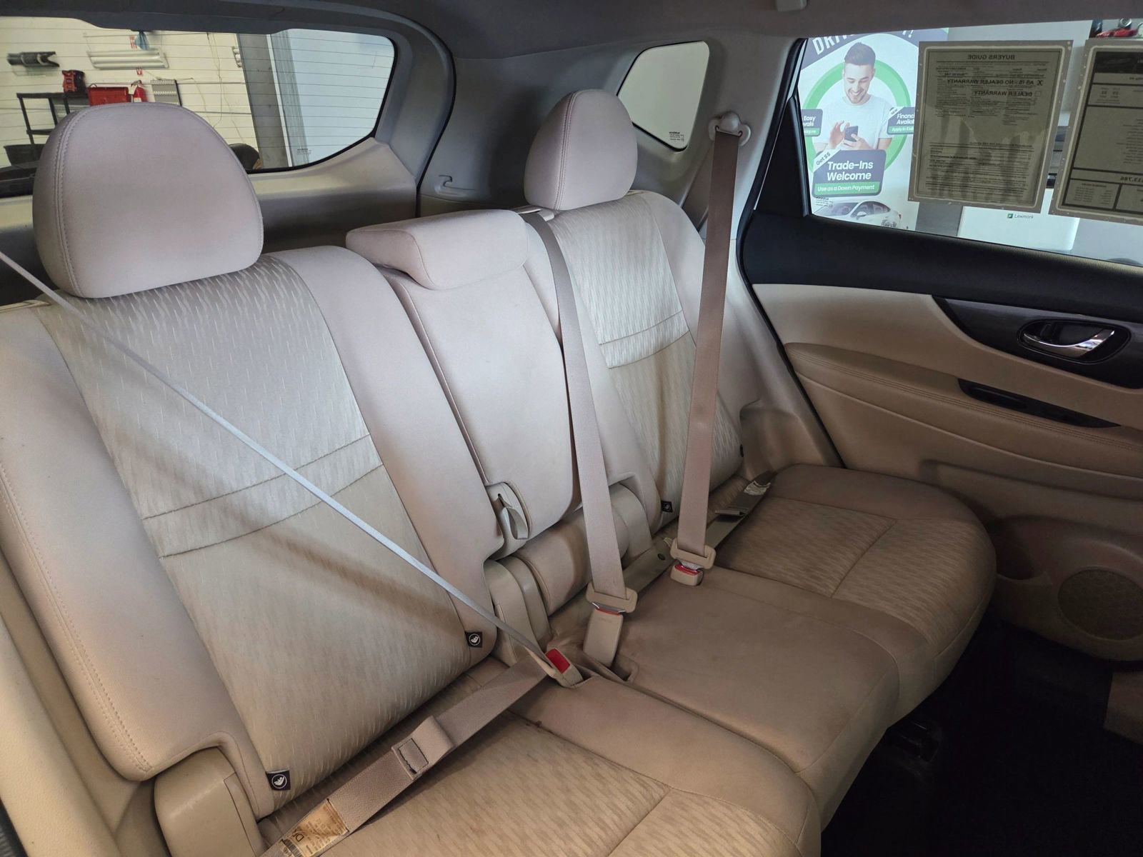 Used 2017 Nissan Rogue SV w/ SV Premium Package image 55