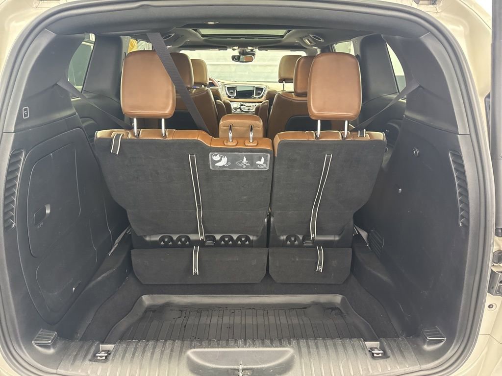 Used 2020 Chrysler Pacifica Limited w/ Advanced Safetytec Group image 15