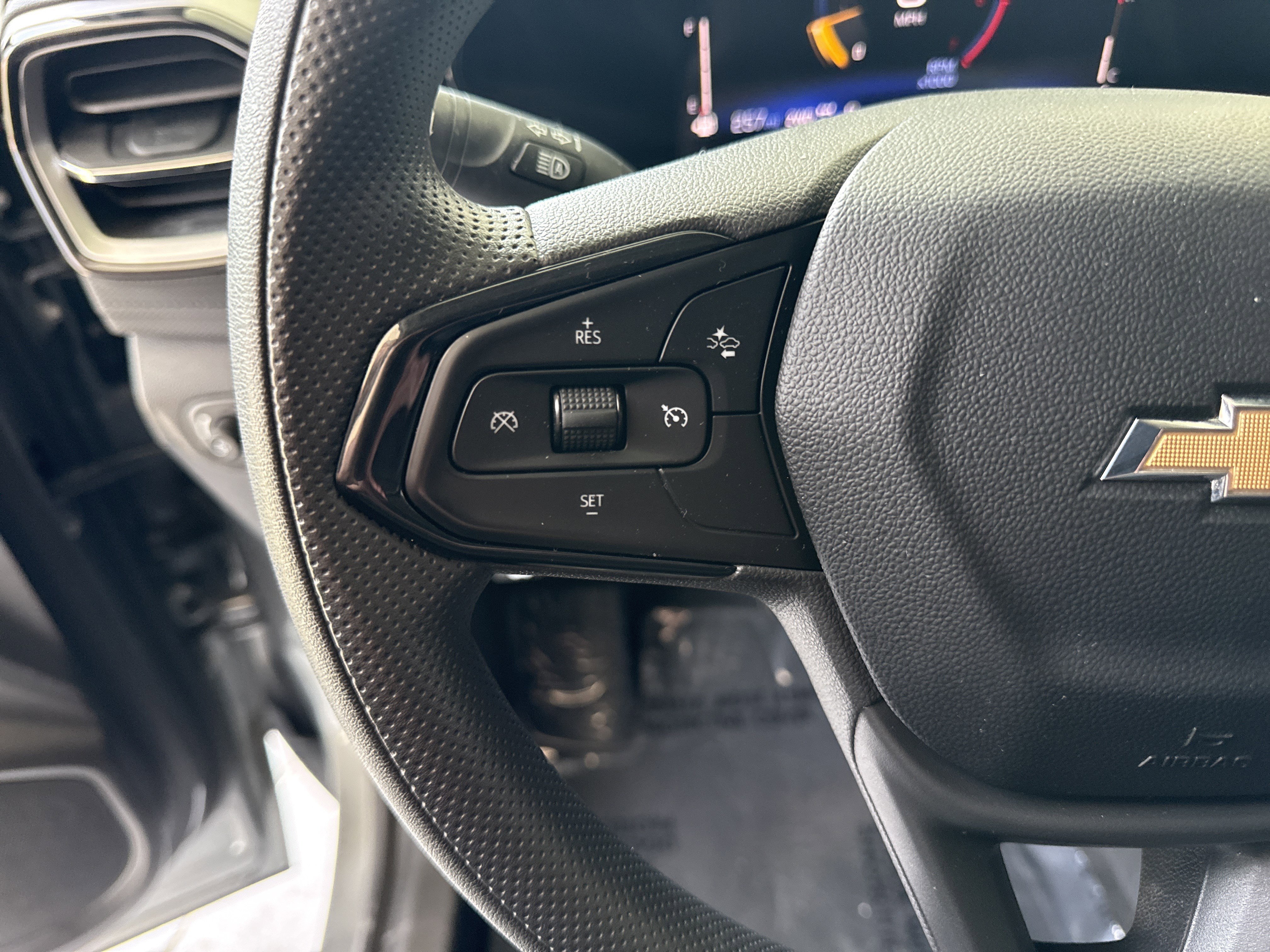 Used 2025 Chevrolet TrailBlazer LT AWD/4WD image 18