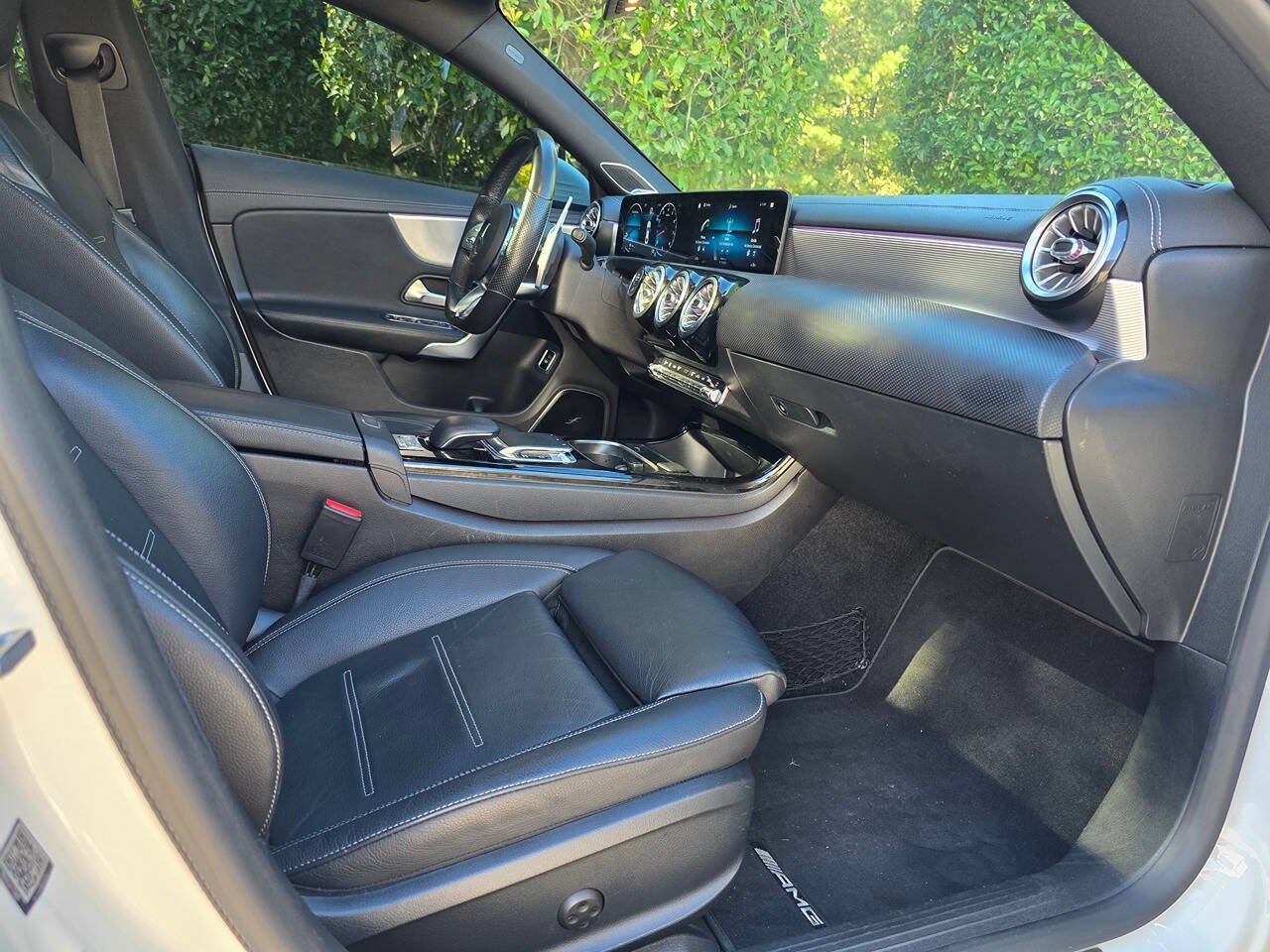 Used 2020 Mercedes-Benz CLA 250 4MATIC image 36